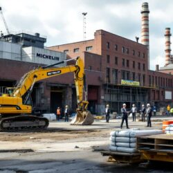 découvrez les premiers financements accordés aux entreprises locales dans le cadre de la revitalisation du site michelin de vannes, un projet clé pour le développement économique régional.